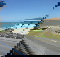 Breakwater 2 - Redcliffe Tourism