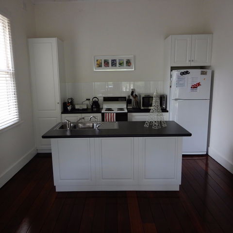 Dot's House - Redcliffe Tourism 2