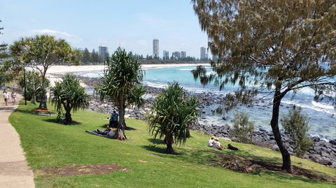 Gemini Court Holiday Apartments - Redcliffe Tourism 3