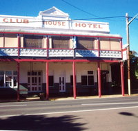 Club House Hotel - Redcliffe Tourism