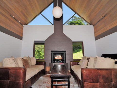 Yeola - Redcliffe Tourism 0