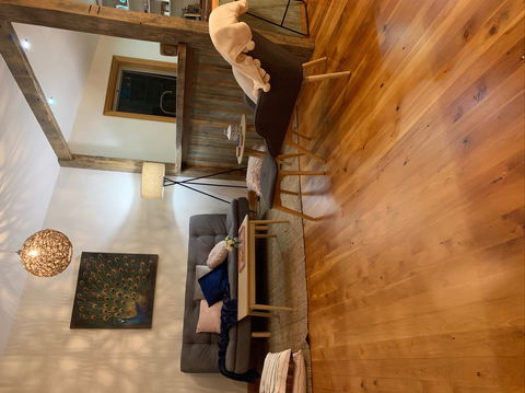 Mannaburne Cabin - Redcliffe Tourism 3