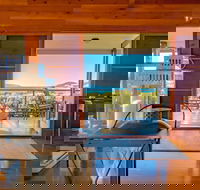 Palana Beach House - Redcliffe Tourism