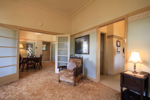 Rostrata Country House - Redcliffe Tourism 2