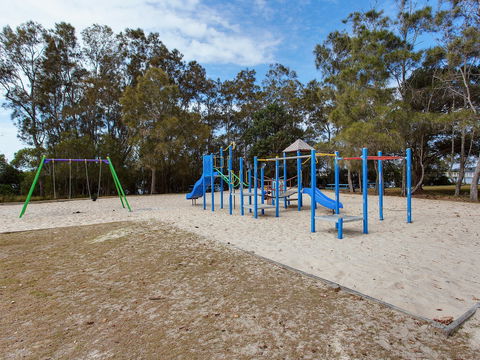 Stuarts Point Holiday Park - Redcliffe Tourism 3