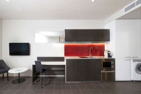 Abode Woden - Redcliffe Tourism 2