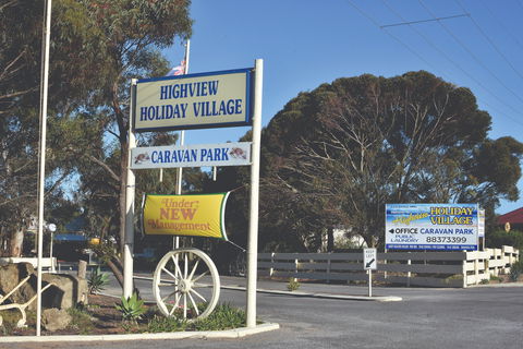 ARDROSSAN - Highview Holiday Village - Redcliffe Tourism 0