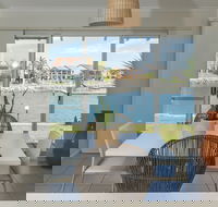 Bay Room Getaway - Redcliffe Tourism