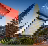 Bellevue On The Lakes - Redcliffe Tourism