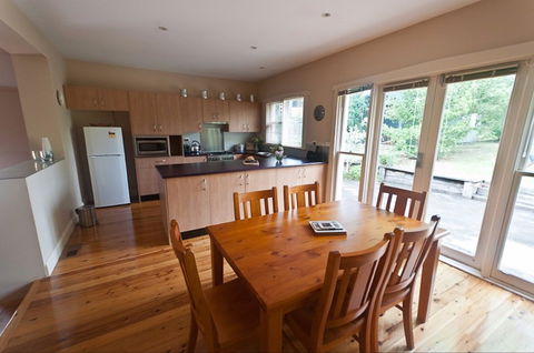 Brigalow Cottage - Redcliffe Tourism 1