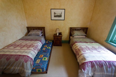 Brigalow Cottage - Redcliffe Tourism 4