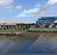 Coral Tree Lodge Tourist Park - Redcliffe Tourism