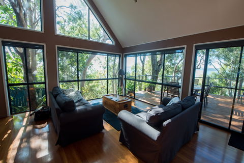 Curious Cottages - Redcliffe Tourism 1