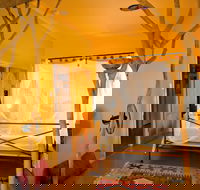 Eternity Springs Art Farm Bed and Breakfast - Redcliffe Tourism
