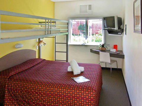 Ibis Budget - Perth Airport - Redcliffe Tourism 1