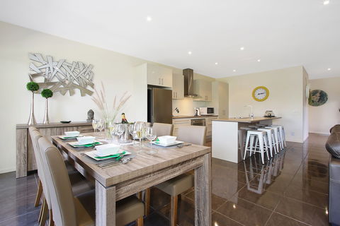 Mulwala Townhouse Two - Redcliffe Tourism 6