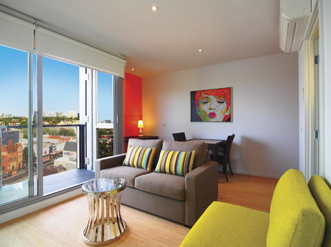 Oaks Melbourne South Yarra Suites - Redcliffe Tourism 0