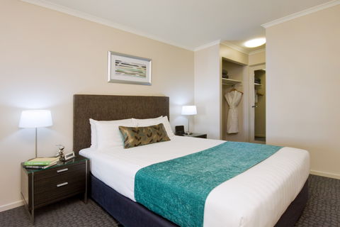 Pacific Suites Canberra - Redcliffe Tourism 6