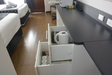 Queanbeyan Motel - Redcliffe Tourism 2