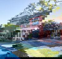 Randwick Manor - Redcliffe Tourism