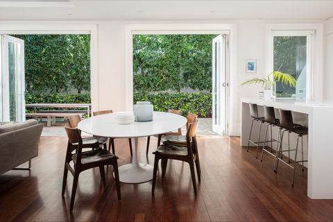 Randwick Manor - Redcliffe Tourism 7