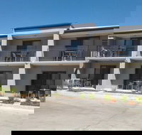 Royal Motel Miles - Redcliffe Tourism