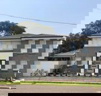 2 Allens Lane - Redcliffe Tourism