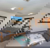 30 Strangways - Redcliffe Tourism