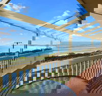 Absolute Boomer - Redcliffe Tourism