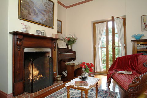 Amanda's Cottage 1899 - Redcliffe Tourism 0