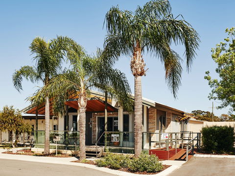 BIG4 Perth Midland Tourist Park - Redcliffe Tourism 0