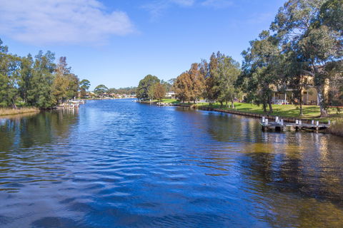 Cedar Pines Cottages - Redcliffe Tourism 0