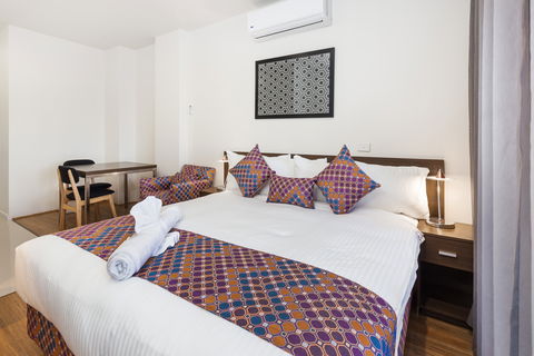 City Edge Dandenong Apartment Hotel - Redcliffe Tourism 1