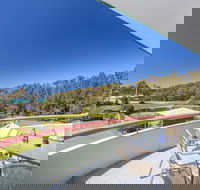 Fathoms 17 - Redcliffe Tourism