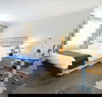 Holiday Inn Parramatta - Redcliffe Tourism