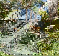 Horseshoe Bay Hideaway - Redcliffe Tourism