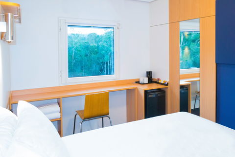 Ibis Budget Gosford - Redcliffe Tourism 1