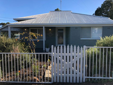 Jacks House '2' B&B Clare - Redcliffe Tourism 0