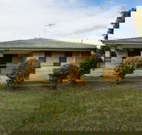 Madora Bay Beach Break - Redcliffe Tourism