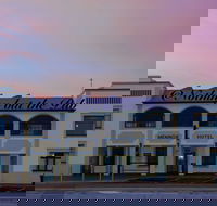 Meningie Hotel - Redcliffe Tourism