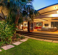 Pavilion Two at Broken Head - exclusive beachfront - Redcliffe Tourism