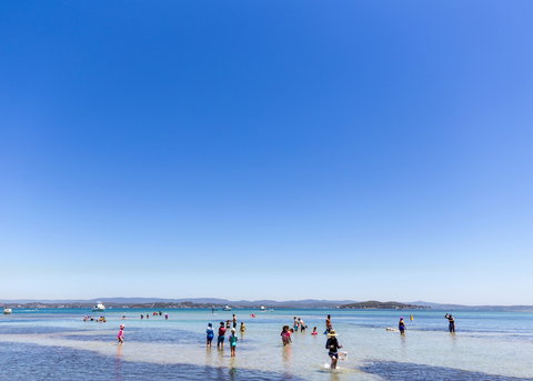 Swansea Lakeside Holiday Park - Redcliffe Tourism 1