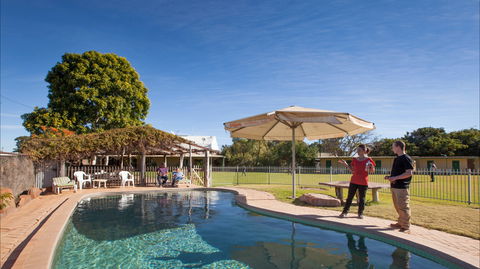 Tilmouth Well Roadhouse - Redcliffe Tourism 0