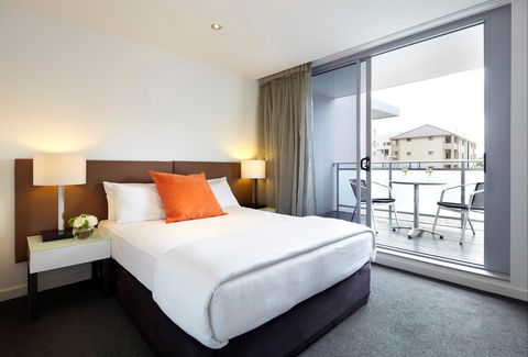 Adina Apartment Hotel Wollongong - Redcliffe Tourism 2