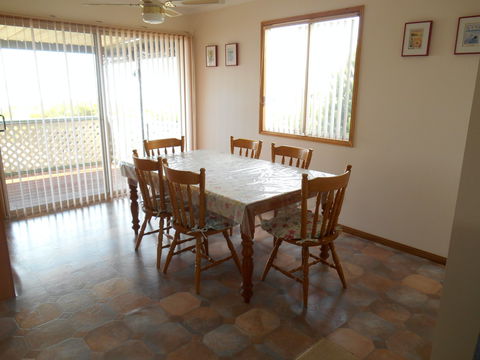 Bayview Retreat - Redcliffe Tourism 2