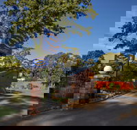 Golden Country Motel and Caravan Park - Redcliffe Tourism