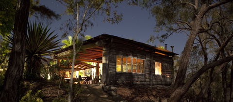 Hidden Valley Cabins - Redcliffe Tourism 0