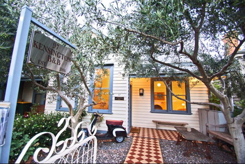 Kensington Bed And Breakfast - Redcliffe Tourism 1