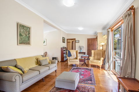 Kookootonga Cottage - Redcliffe Tourism 1