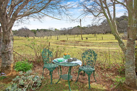 Kookootonga Cottage - Redcliffe Tourism 2